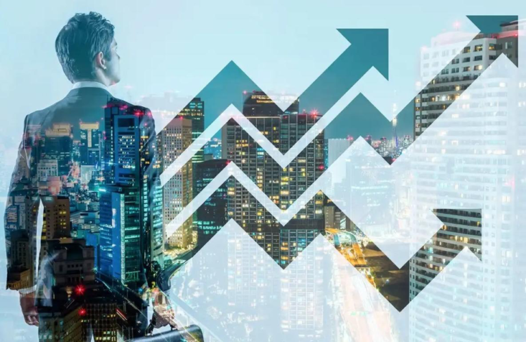 8 Ways to Become a Better Leader in Technology
